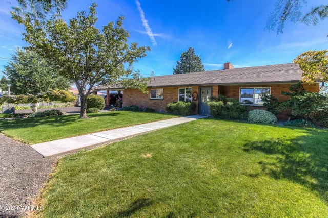 $488,000 | 1390 Gibson Road, Selah, WA 98942