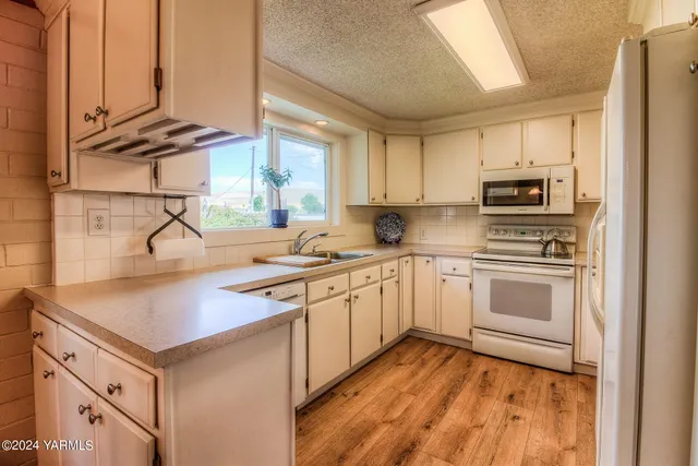 $488,000 | 1390 Gibson Road, Selah, WA 98942