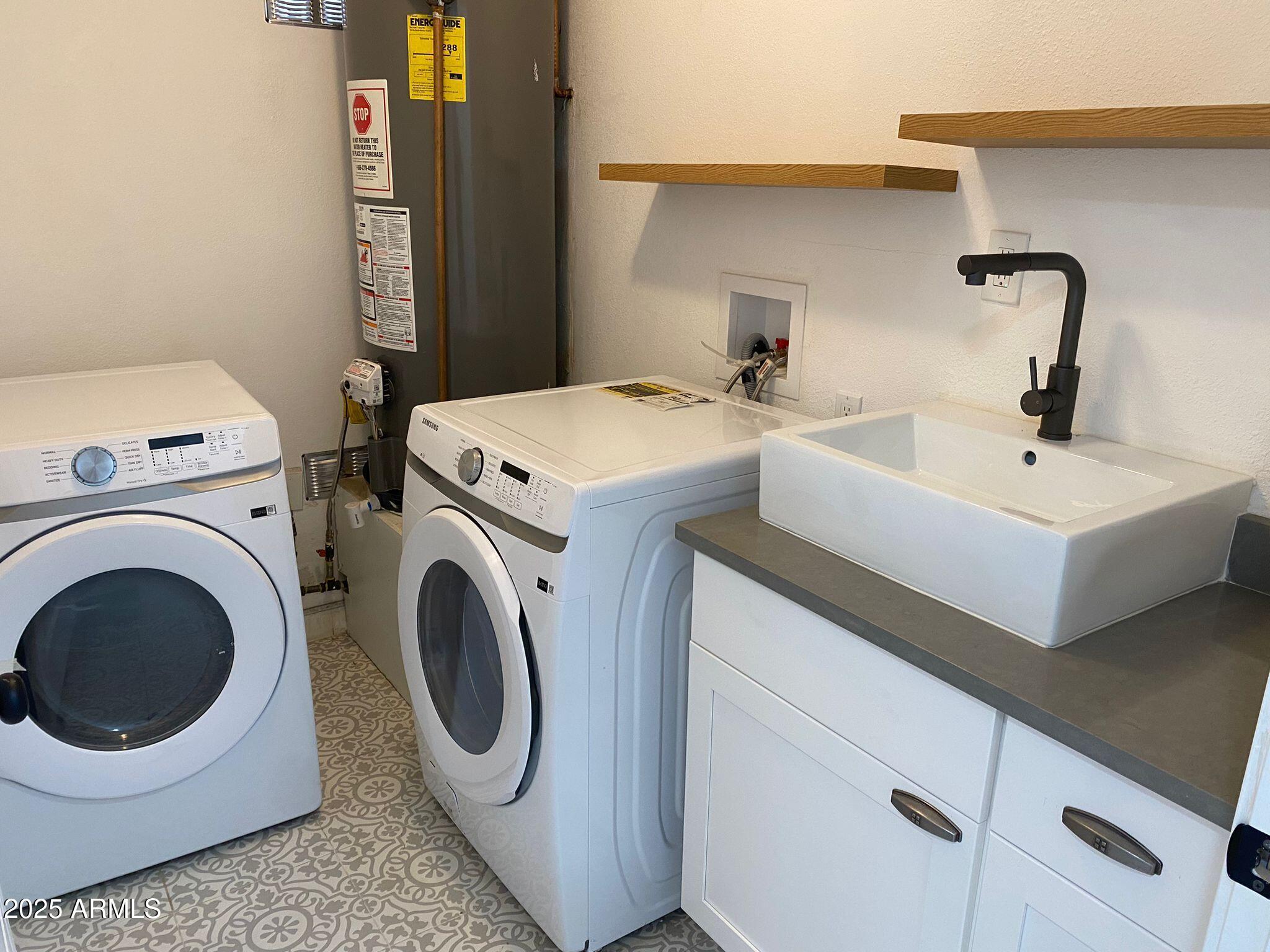 6842 North 14th Street Phoenix, AZ 85014 - Photo 28 of 53 Laundry