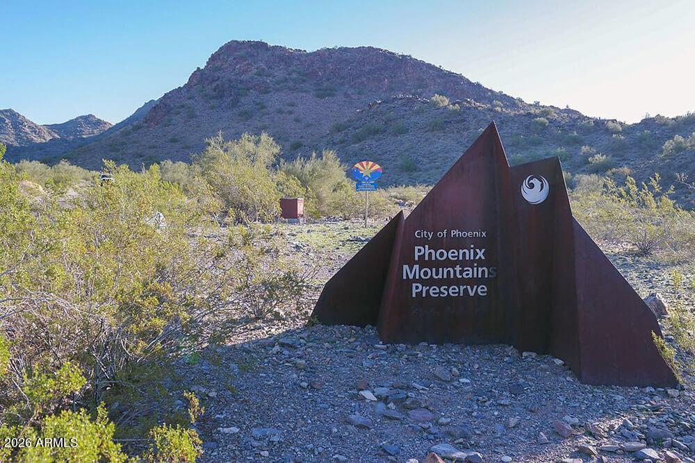 6842 North 14th Street Phoenix, AZ 85014 - Photo 46 of 53 Mountain preserve sign1