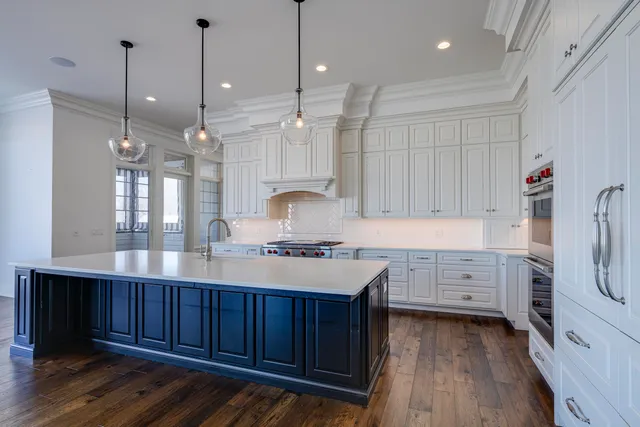 $3,100,000 | 4908 Winners Circle, Middleton, WI 53562