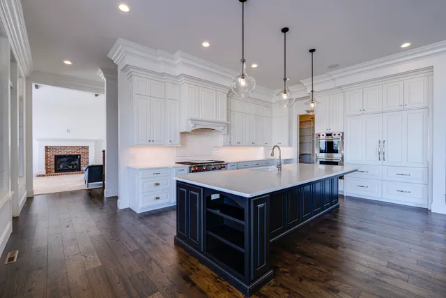 $3,100,000 | 4908 Winners Circle, Middleton, WI 53562