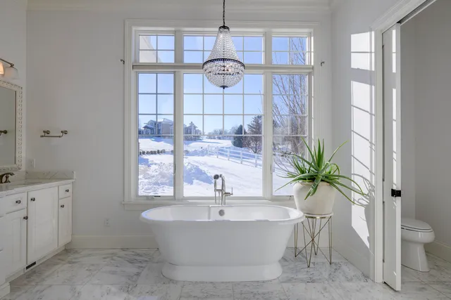 $3,100,000 | 4908 Winners Circle, Middleton, WI 53562