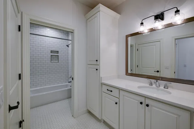 $3,100,000 | 4908 Winners Circle, Middleton, WI 53562