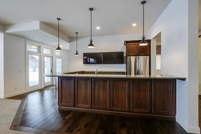 $3,100,000 | 4908 Winners Circle, Middleton, WI 53562