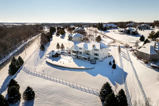 $3,100,000 | 4908 Winners Circle, Middleton, WI 53562