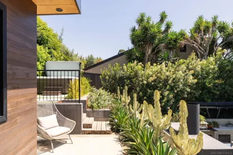 $7,125,000 | 460 Palmitas Street, Solana Beach, CA 92075