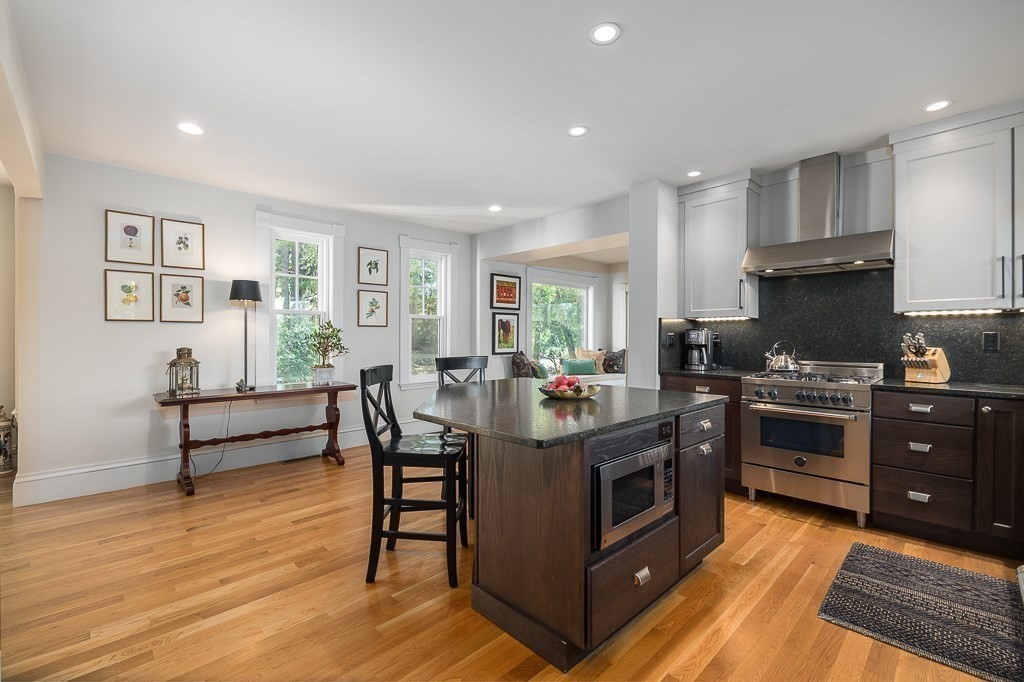 479 Bay Road Hamilton, MA 01982 - Photo 11 of 41