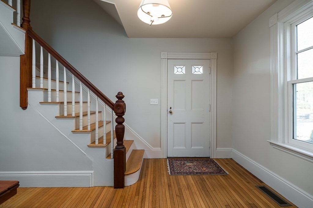 479 Bay Road Hamilton, MA 01982 - Photo 4 of 41