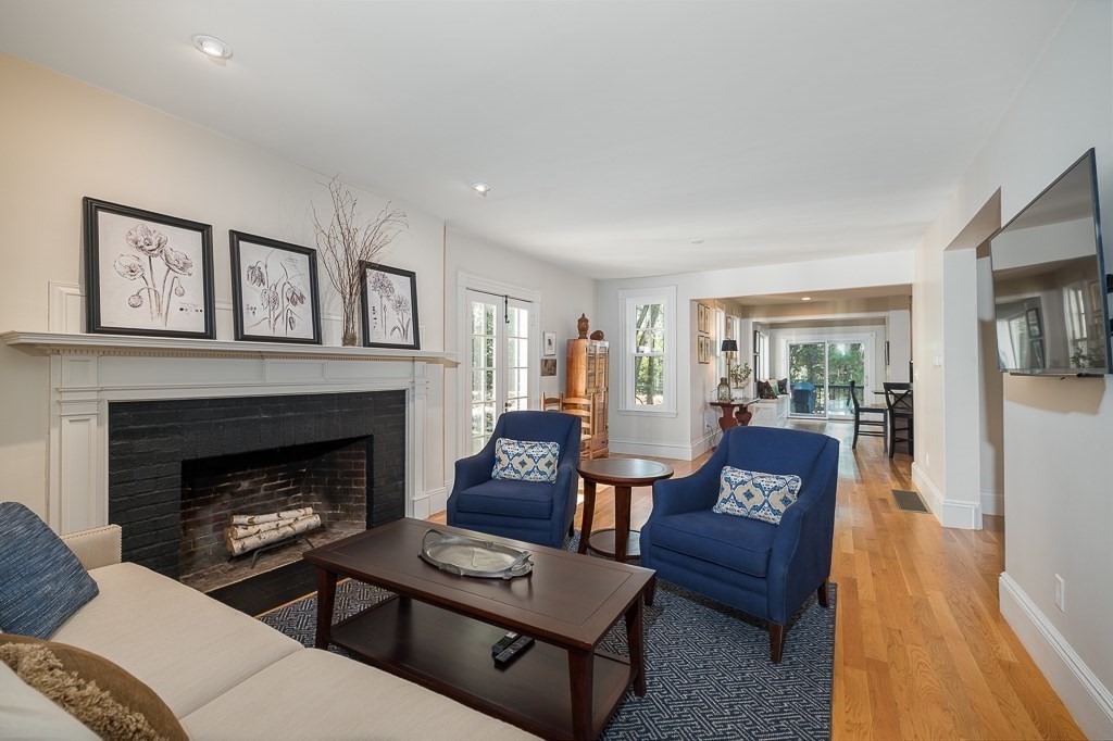 479 Bay Road Hamilton, MA 01982 - Photo 7 of 41