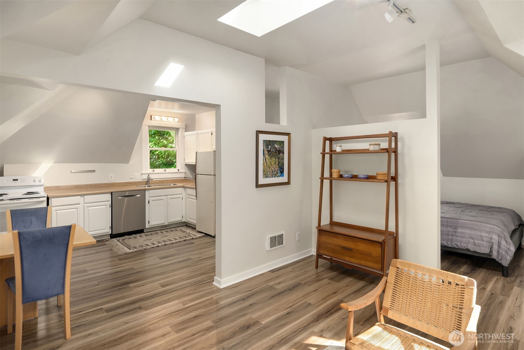 1409 East Prospect Street Seattle, WA 98112 - Photo 31 of 34