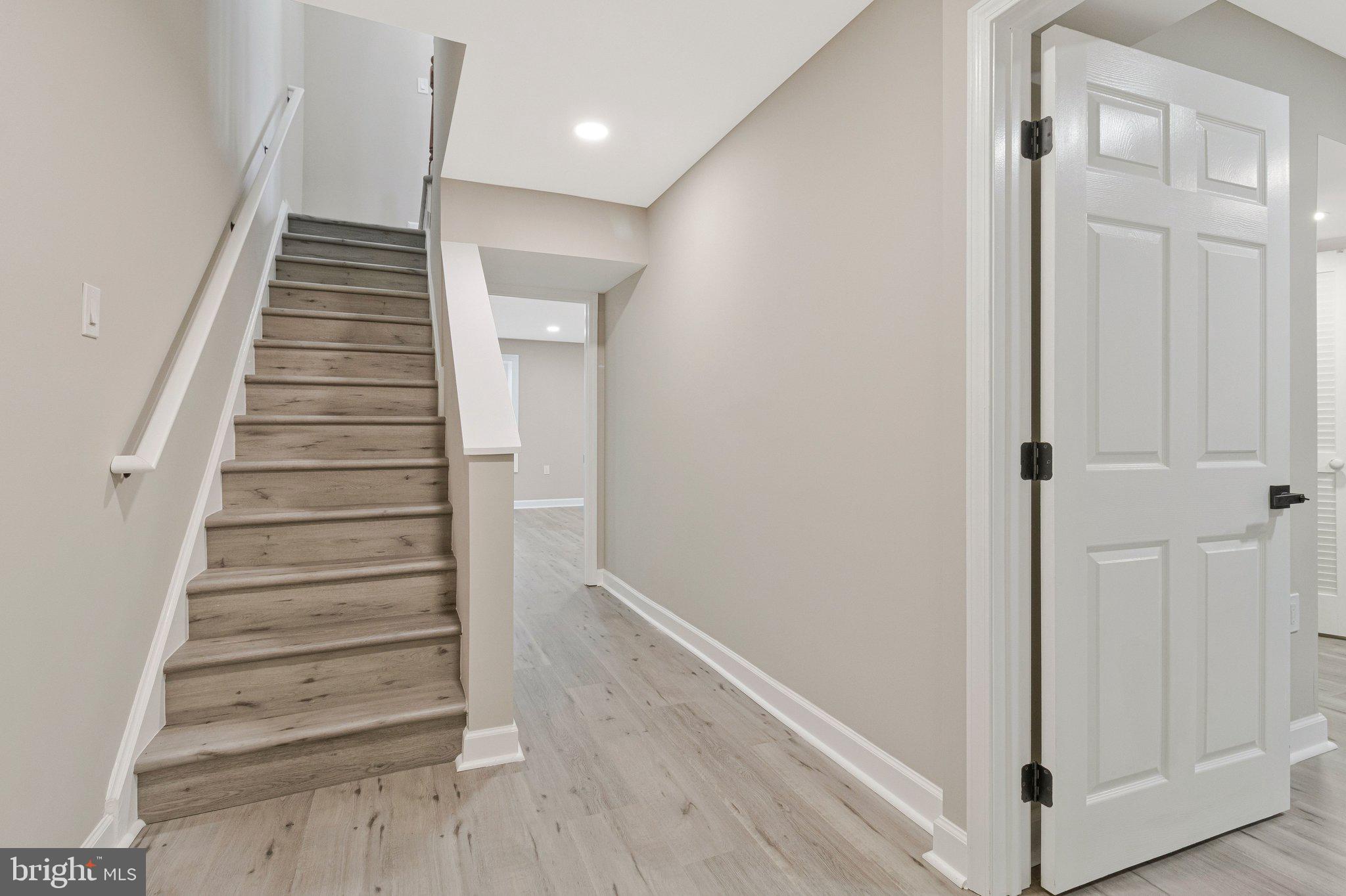 7269 Evanston Road Springfield, VA 22150 - Photo 29 of 41 a view of an entryway with hallway