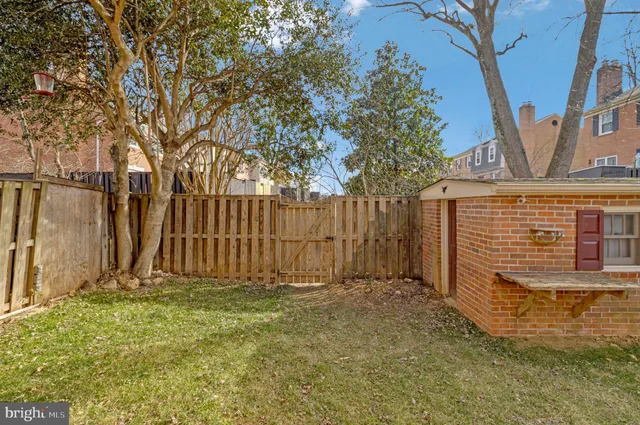 $675,000 | 7269 Evanston Road, Springfield, VA 22150