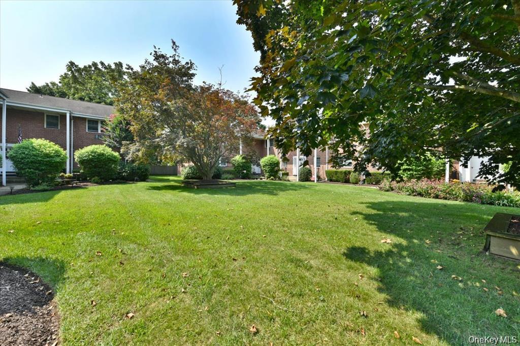 295 Merrick Road, Unit 4A Amityville, NY 11701 - Photo 3 of 16
