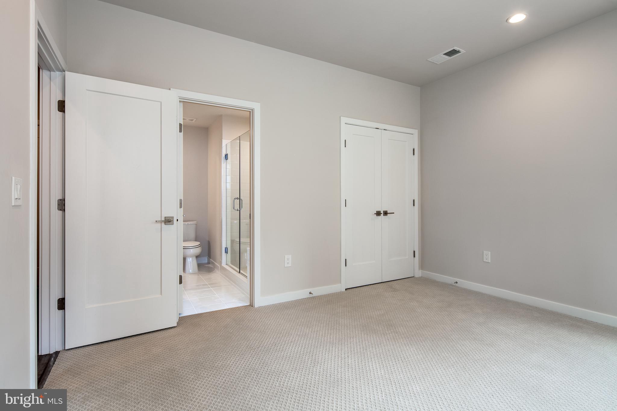 1770 Violet Ridge Place McLean, VA 22102 - Photo 32 of 60