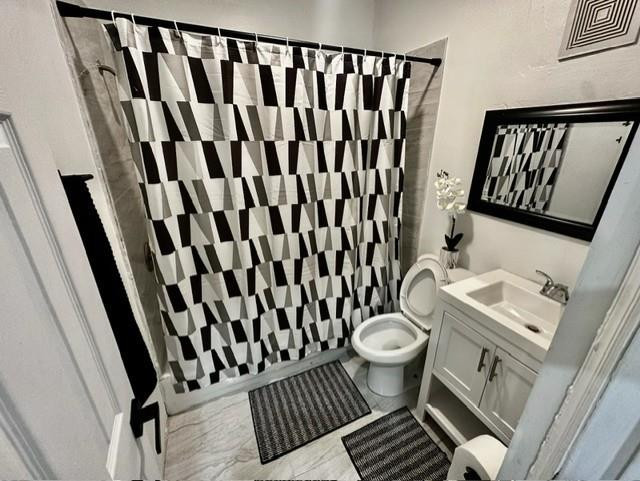 55 Northwest 47th Street Miami, FL 33127 - Photo 14 of 31 MAIN HOUSE BATH IN REAR BEDRM