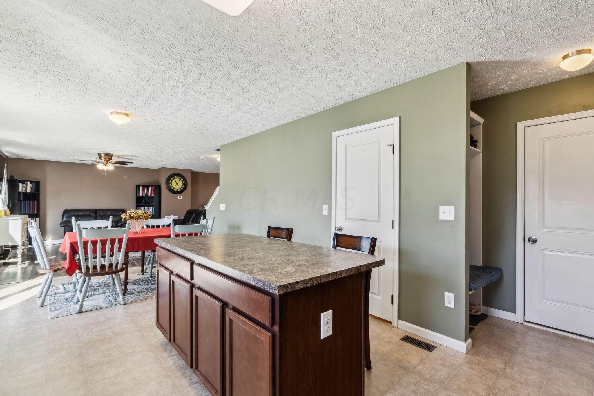 2546 Sun Ridge Court Lancaster, OH 43130 - Photo 12 of 46 12-web-or-mls-2546-sun-ridge-ct