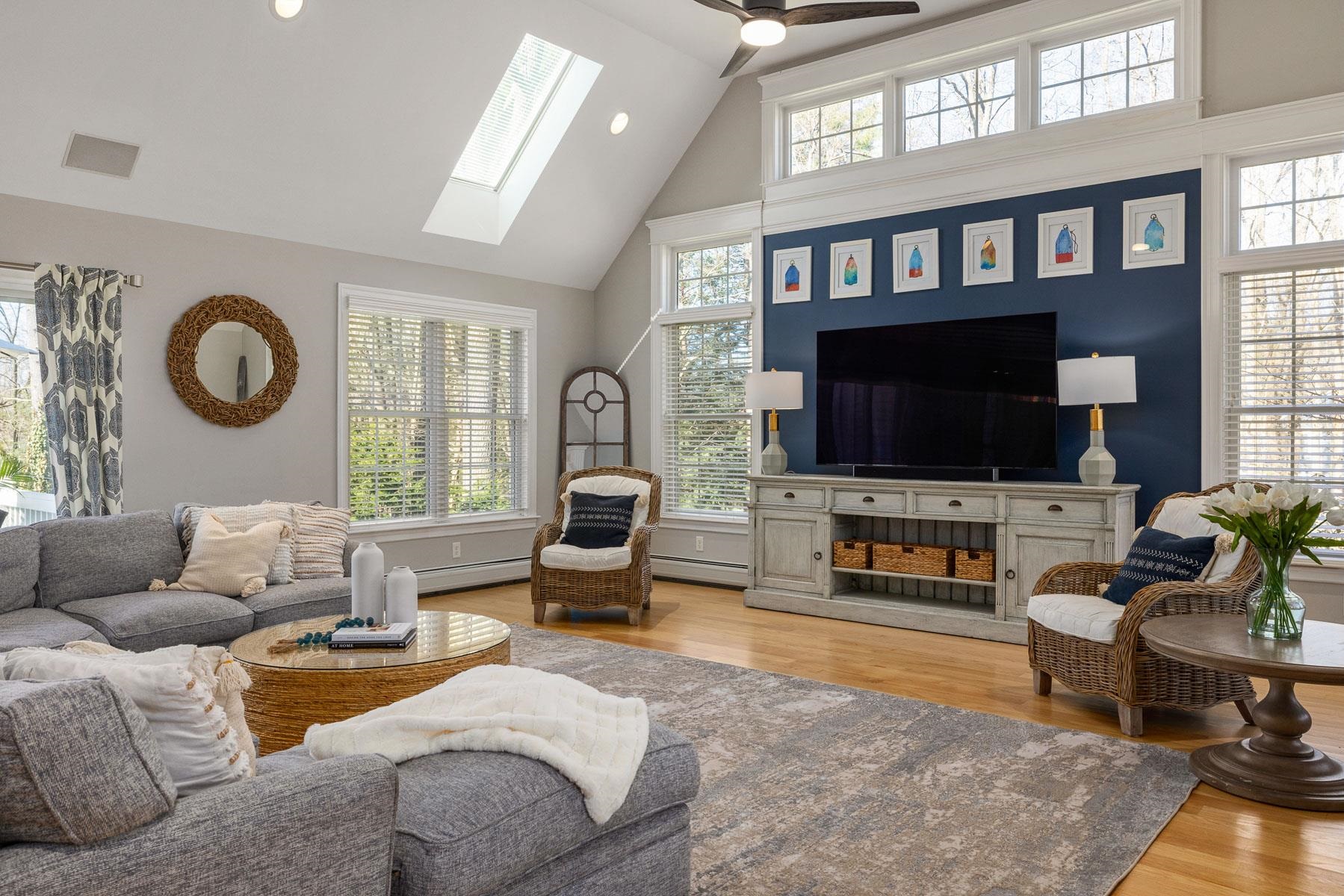 15 Patriots Road Stratham, NH 03885 - Photo 5 of 40 Gallery Image 5