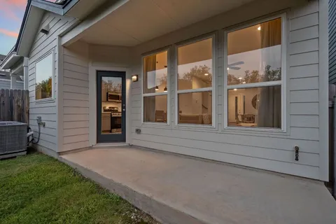 $324,990 | 5160 North A W Grimes Boulevard, Unit 116, Round Rock, TX 78665