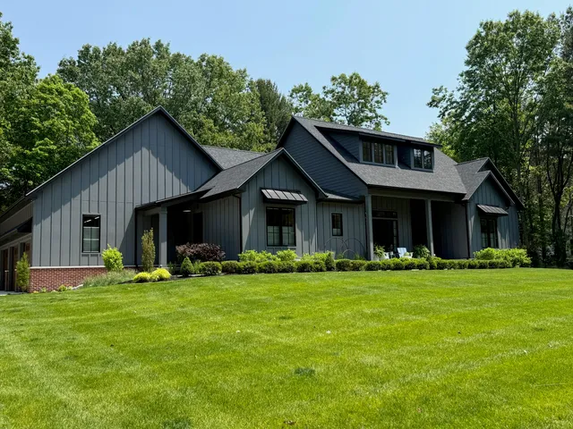$2,295,000 | 3341 Gaslight Lane, Saugatuck, MI 49453