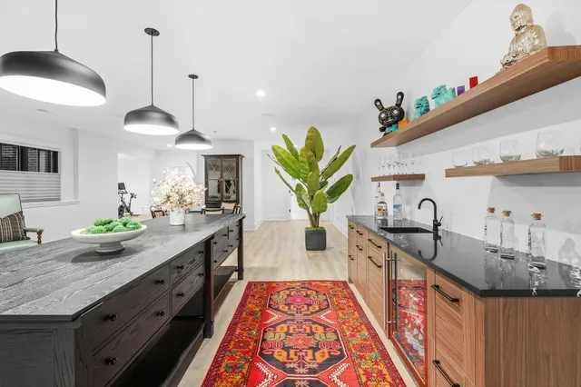 $2,295,000 | 3341 Gaslight Lane, Saugatuck, MI 49453