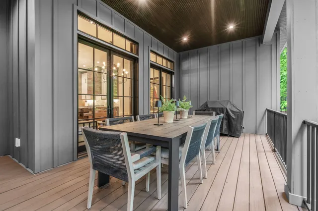 $2,295,000 | 3341 Gaslight Lane, Saugatuck, MI 49453