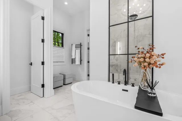 $2,295,000 | 3341 Gaslight Lane, Saugatuck, MI 49453