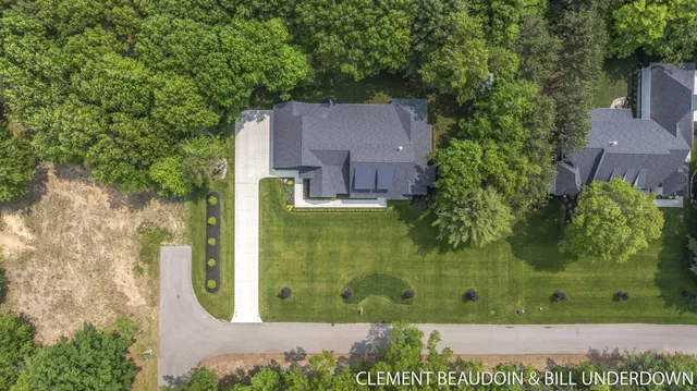 $2,295,000 | 3341 Gaslight Lane, Saugatuck, MI 49453