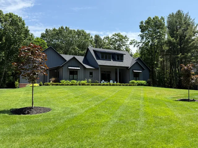 $2,295,000 | 3341 Gaslight Lane, Saugatuck, MI 49453