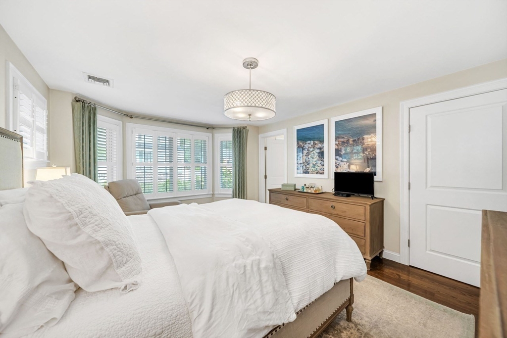 27 Beryl Street Boston, MA 02131 - Photo 20 of 39