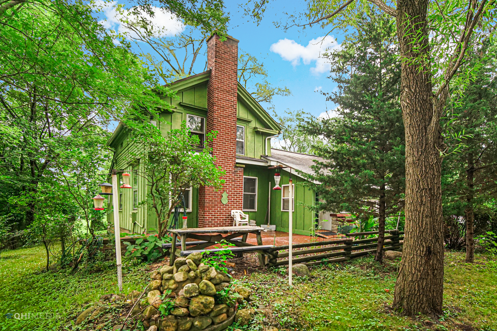275 West Richton Road Steger, IL 60475 - Photo 1 of 35 a backyard of a house with lots of green space