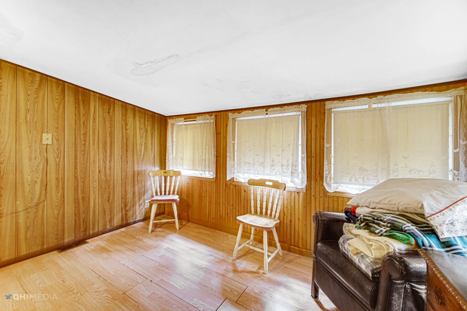 275 West Richton Road Steger, IL 60475 - Photo 22 of 35 a bedroom with furniture and a window