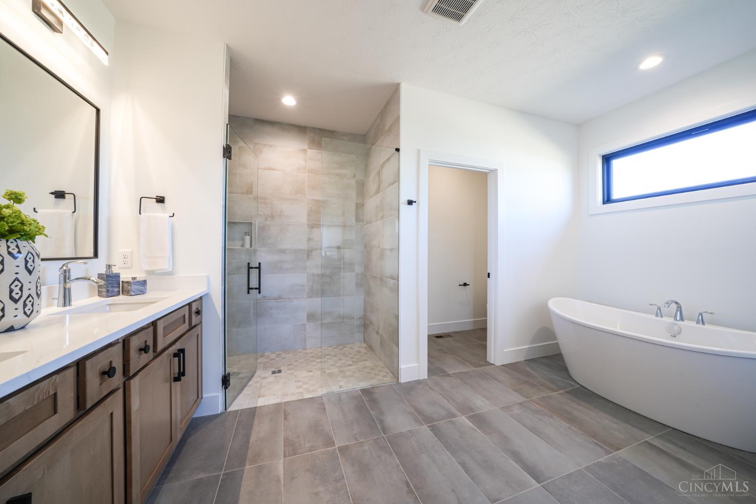 1214 Normandy Rue Dayton, OH 45458 - Photo 25 of 49