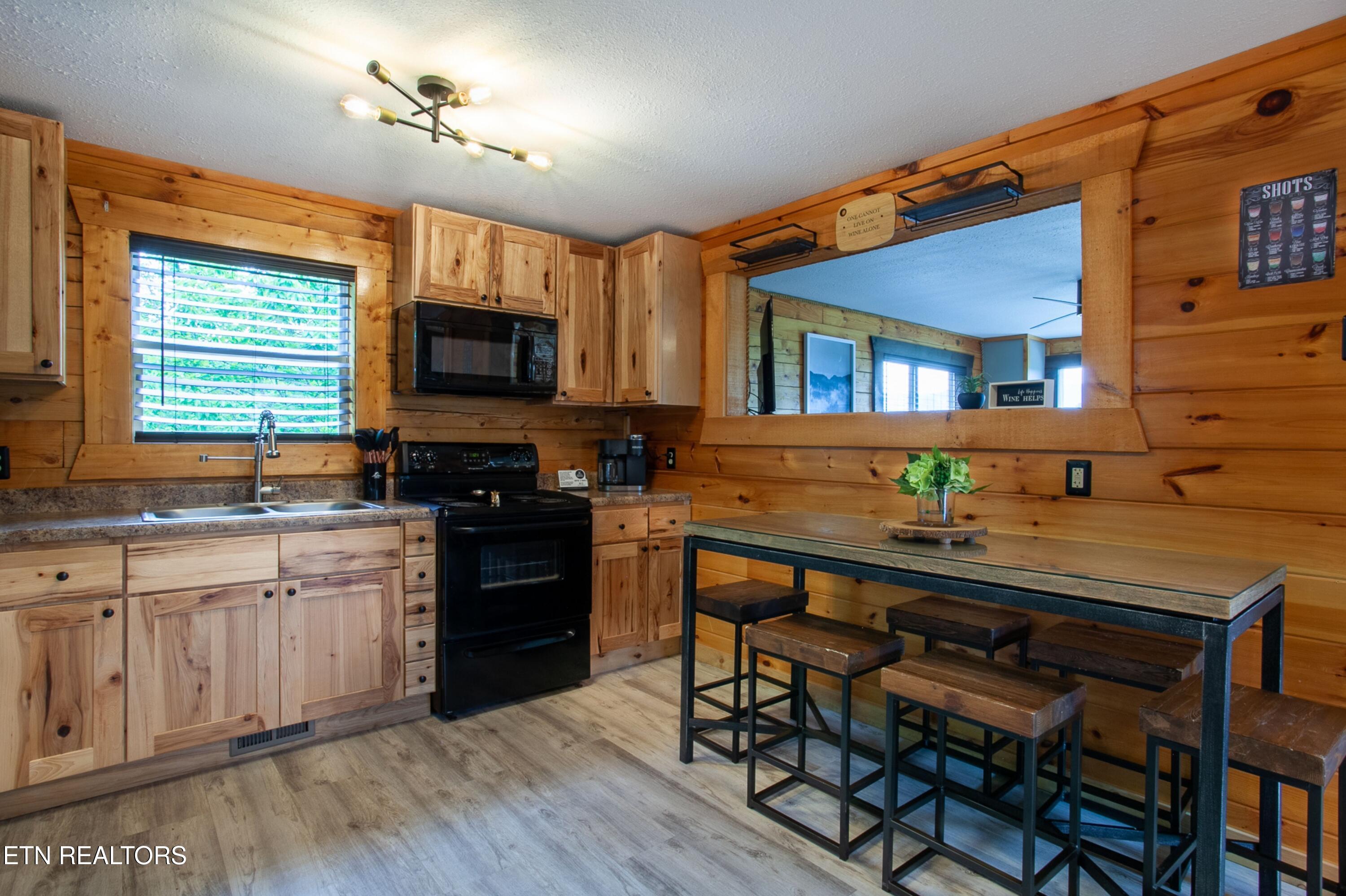 920 Falcon View Way Sevierville, TN 37862 - Photo 15 of 51 15