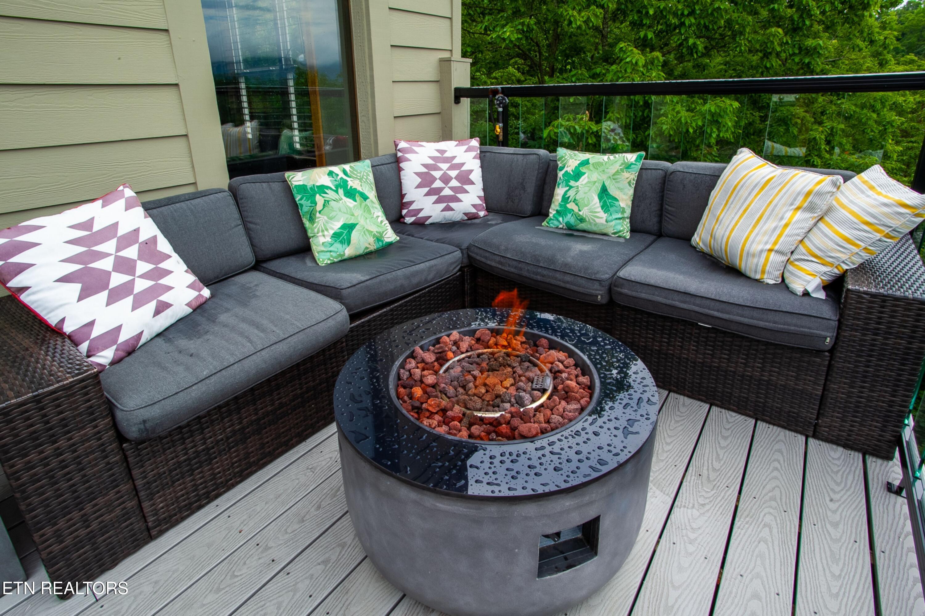 920 Falcon View Way Sevierville, TN 37862 - Photo 38 of 51 38