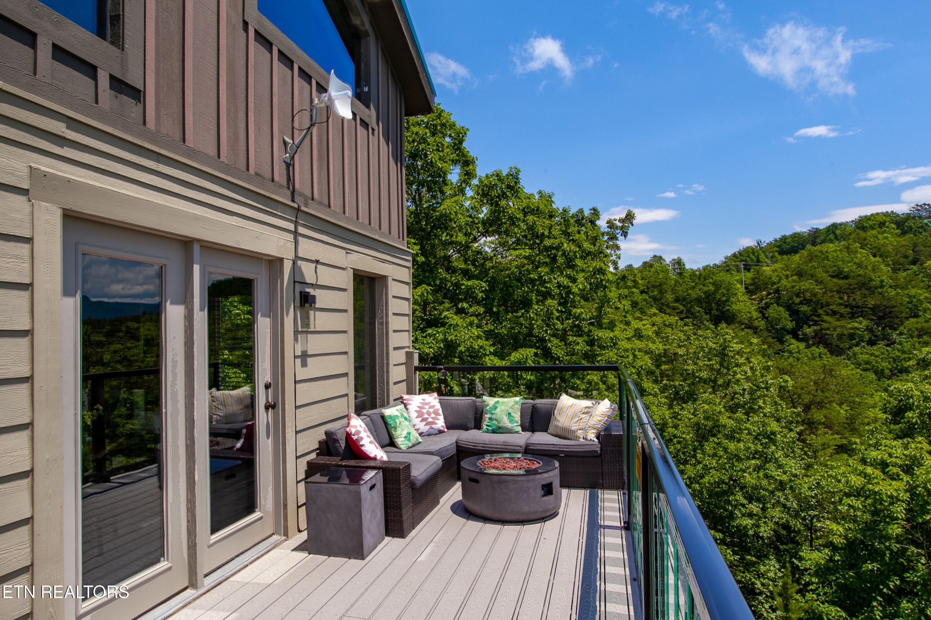 920 Falcon View Way Sevierville, TN 37862 - Photo 39 of 51 39