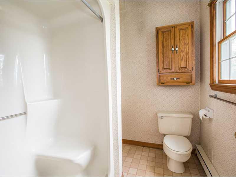 10 Churchill Road South Portland, ME 04106 - Photo 30 of 35 Bathroom.