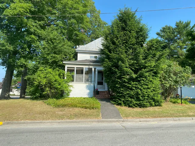 $228,000 | 80 High Street, Fairfield, ME 04937