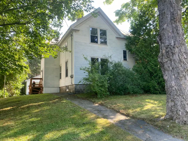 $228,000 | 80 High Street, Fairfield, ME 04937