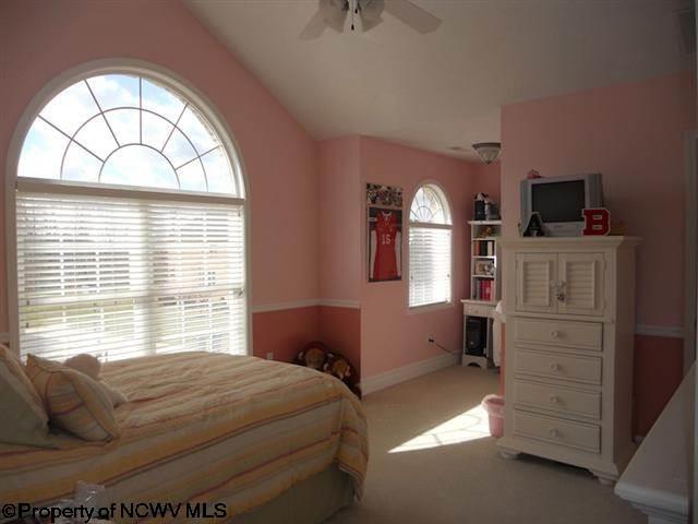 342 Ridgeway Drive Bridgeport, WV 26330 - Photo 15 of 20 Gallery Image 15