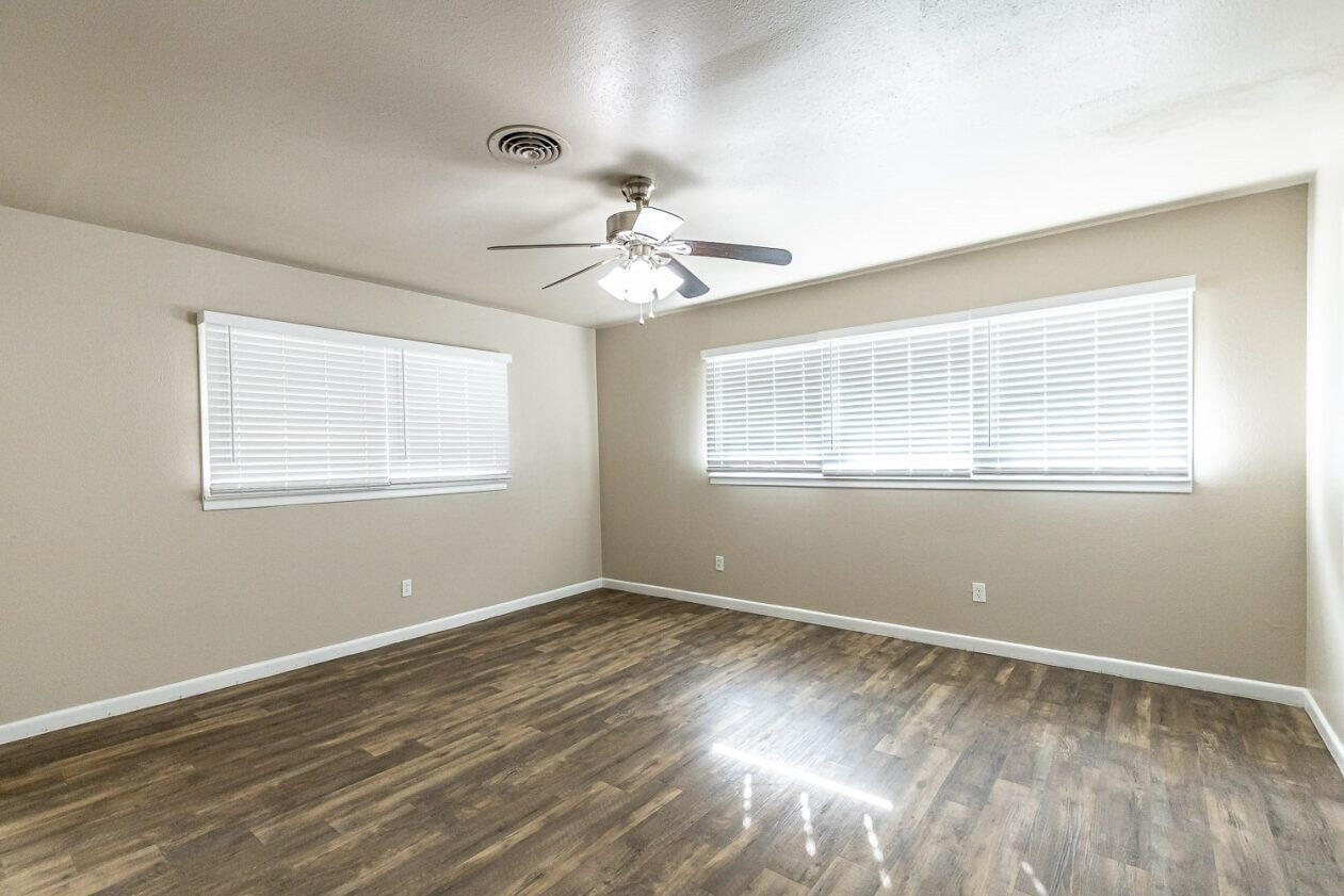 4314 45th Street Lubbock, TX 79413 - Photo 13 of 20 3a7e5ab6-fa5a-478e-8bc7-9247d0b6d81f