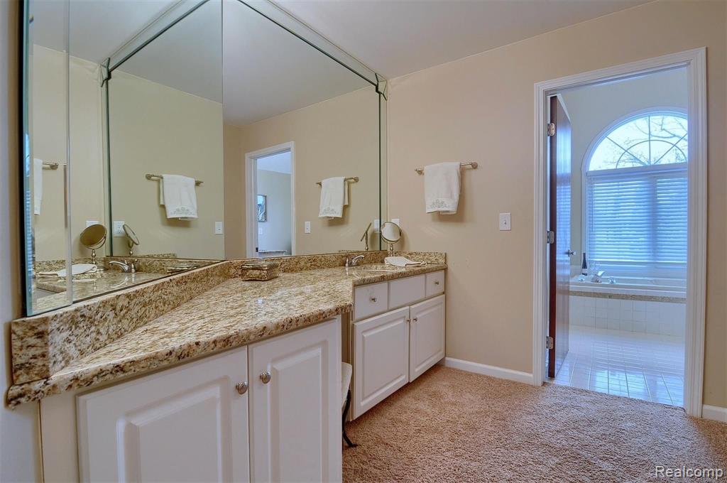 3624 Nesting Ridge Drive Rochester Hills, MI 48309 - Photo 30 of 57