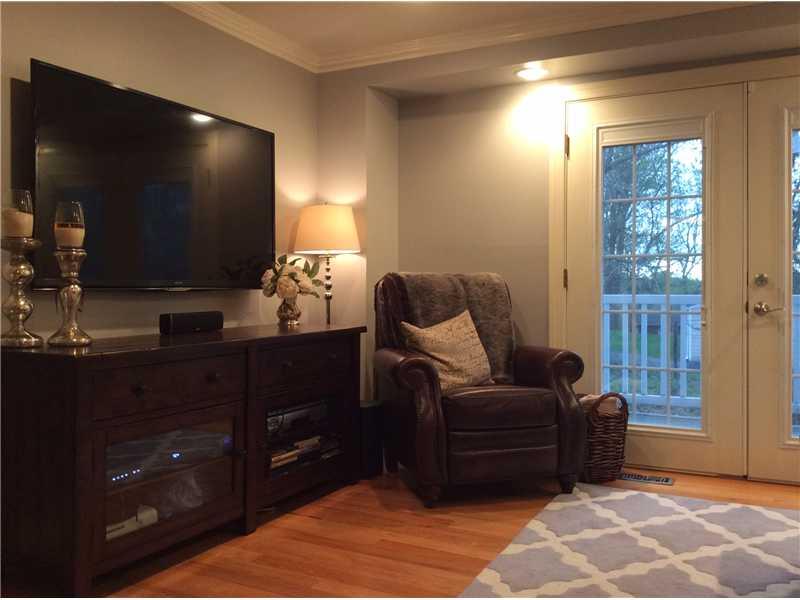 5493-17 Library Road, Unit 17 Bethel Park, PA 15102 - Photo 2 of 17 Living Room.