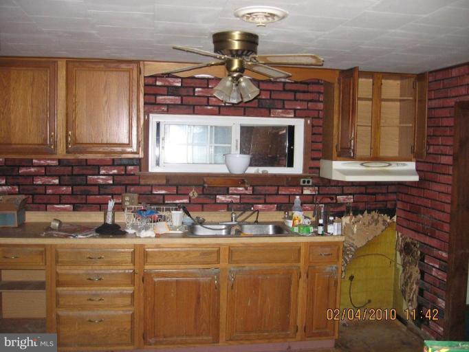 631 Blue Ball Road Elkton, MD 21921 - Photo 4 of 13 Kitchen
