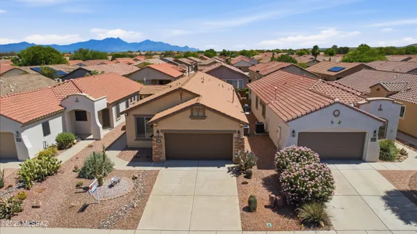 $250,000 | 299 West Calle Del Estribo, Sahuarita, AZ 85629