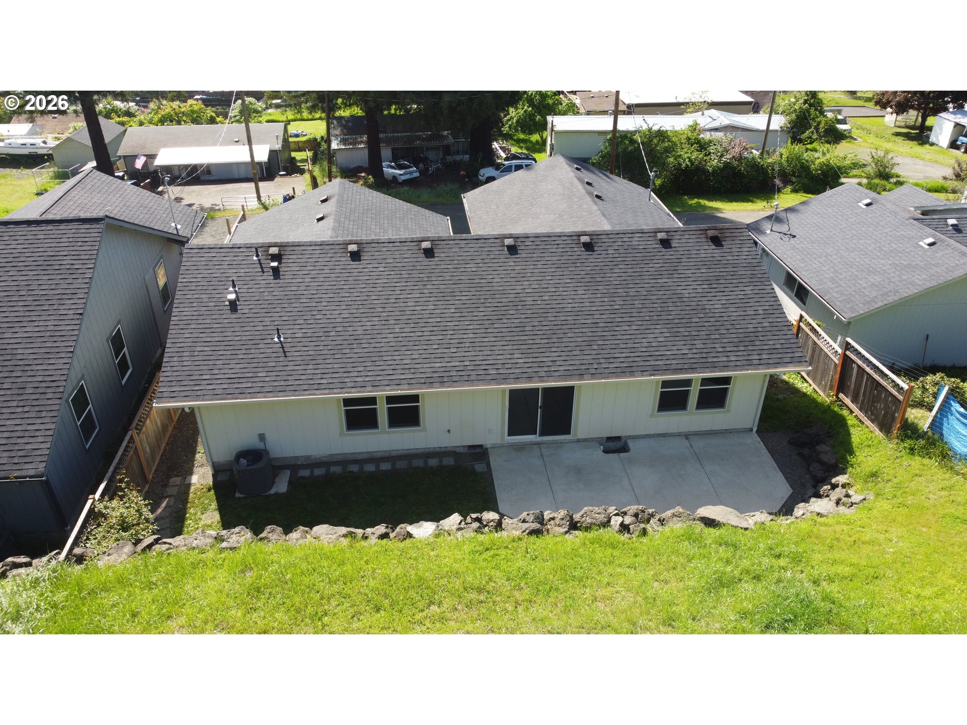 4509 Northeast Ridenour Street Winchester, OR 97495 - Photo 38 of 41