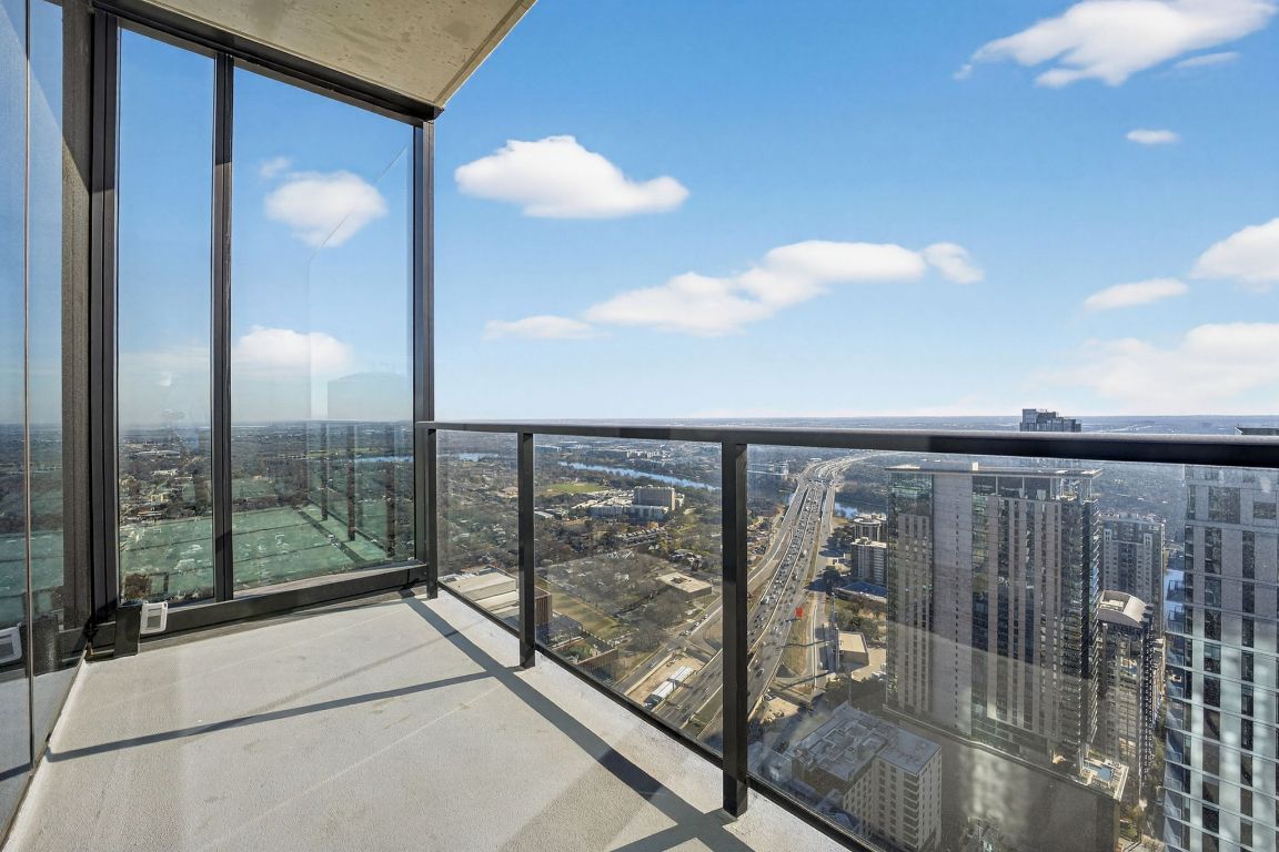 610 Davis Street, Unit 5001 Austin, TX 78701 - Photo 17 of 38
