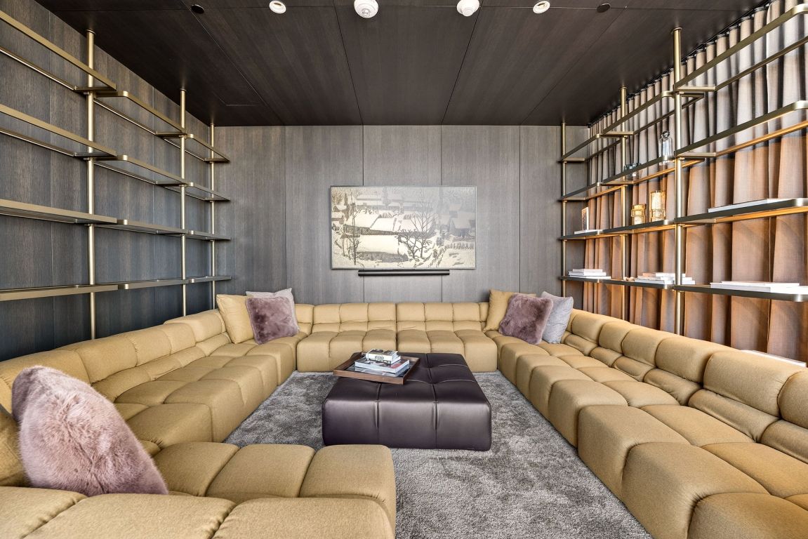 610 Davis Street, Unit 5001 Austin, TX 78701 - Photo 31 of 38 a living room with furniture or window and a couch