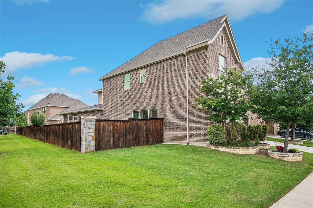 635 Westhaven Road Coppell, TX 75019 - Photo 2 of 39