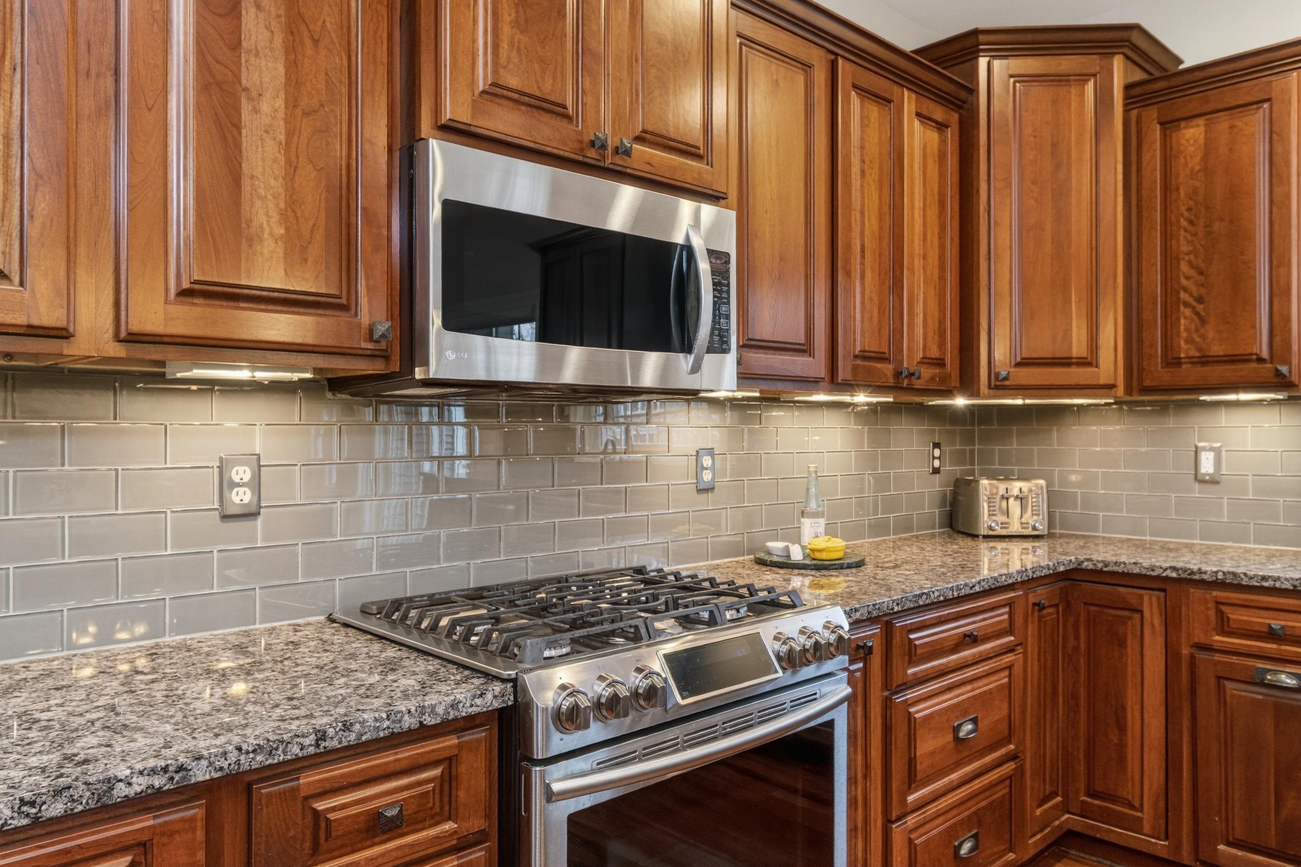 1226 Wenzel Way Waunakee, WI 53597 - Photo 23 of 89